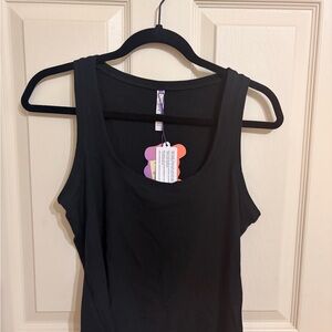 NWT Fabletics YITTY crop ribbed tank